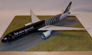 Boeing 777-300ER 1:144