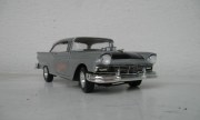 1957 Ford Fairlane 1:25