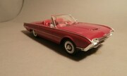 1962 Ford Thunderbird 1:25