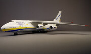 Antonov An-124 Ruslan 1:144