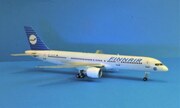 Boeing 757-2Q8 1:144