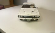 Dodge Challenger 1:25