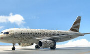 Airbus A319-131 1:144