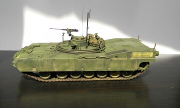 M1A2 Abrams, Trumpeter 00337 (2003)