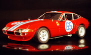 Ferrari 365 GTB/4 1:24