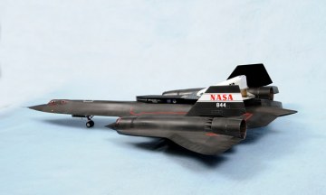 YF-12A Interceptor, Testors 588 (1984)