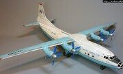 Antonov An-12 Cub 1:72