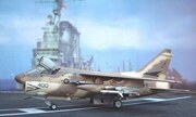 Vought A-7E Corsair II 1:72