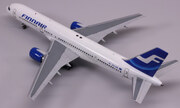 Boeing 757-200 1:144