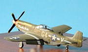 North American Aviation P-51D-10 Mustang 1:144