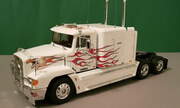 Freightliner FLD 120 1:24